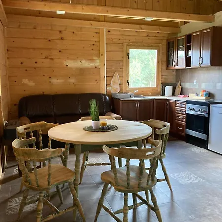 Gruzanski Raj Tatil Evi *